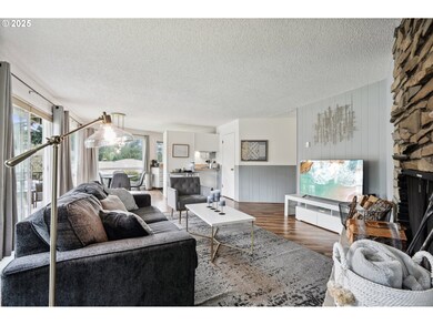 68646 E Fairway Estates Rd, Welches, OR 97067 - photo 5