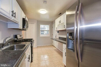 9455 Brett Ln, Columbia, MD 21045 - photo 6