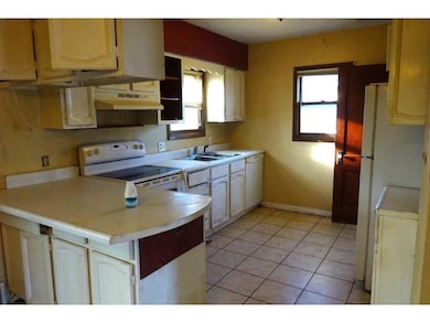 22653 S Main St, Ettrick, WI 54627 - photo 4