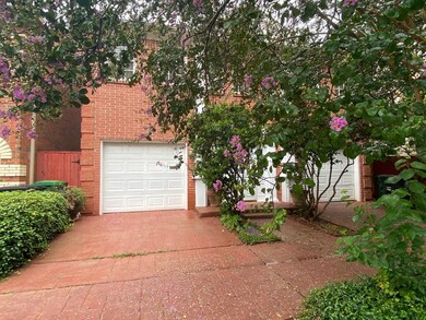 2024 Indiana St, Houston, TX 77019 - photo 2