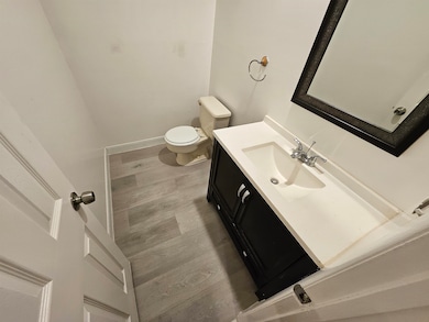 806 Spinnaker Ct, Secaucus, NJ 07094 - photo 7