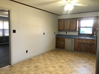 119 Lancaster Dr, Hopkinsville, KY 42240 - photo 5