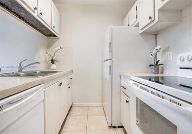 1470 N Dixie Hwy unit 42, Fort Lauderdale, FL 33304 - photo 3