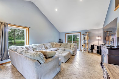 1618 Paynes Point Rd, Neenah, WI 54956 - photo 7