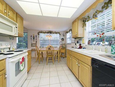 4776 West Blvd unit 101, Naples, FL 34103 - photo 5