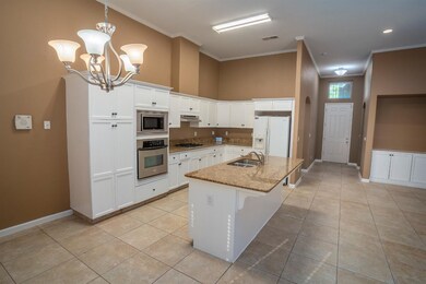 2794 N Dee Ann Ave, Fresno, CA 93727 - photo 3