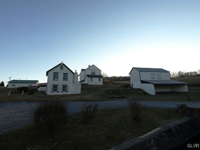 1214 Clearview Rd, Coplay, PA 18037 - photo 4