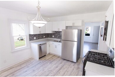 18324 Burnham Ave unit 1, Lansing, IL 60438 - photo 2