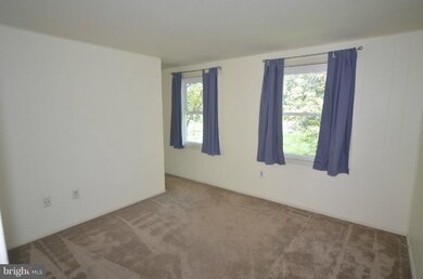 1 Bell Bluff Ct, Gaithersburg, MD 20879 - photo 4