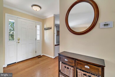 5498 Wilson Rd, Marshall, VA 20115 - photo 7