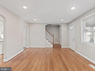 1014 Lyndhurst St, Baltimore, MD 21229 - photo 6