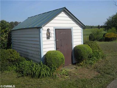 2211 Smithfield Rd, Saint Stephens Church, VA 23148 - photo 4