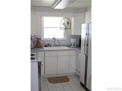 Kitchen Bright & airy kitchen