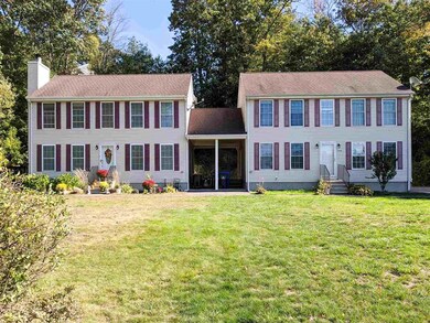 187 Robinson Rd, Hudson, NH 03051 - photo 3