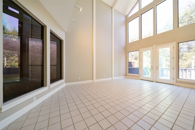 9592 Longmont Dr, Houston, TX 77063 - photo 6