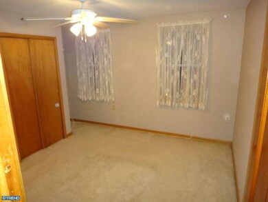 4448 Salmon St, Philadelphia, PA 19137 - photo 6