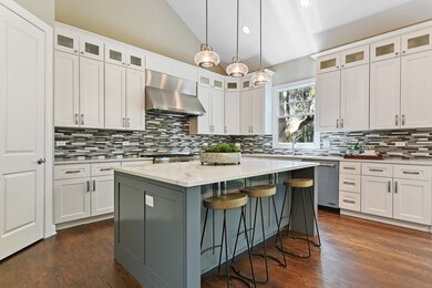 440 W Gartner Rd, Naperville, IL 60540 - photo 4