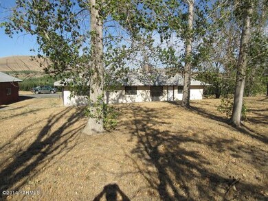 240 Sunview Ln, Moxee, WA 98936 - photo 3