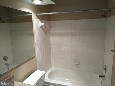 3323 Sir Thomas Dr unit 23, Silver Spring, MD 20904 - photo 5