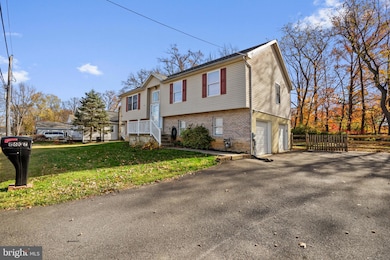 2602 Avenue E, Levittown, PA 19056 - photo 2