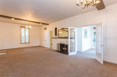 Family room 2