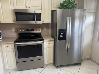 3302 Aruba Way unit M1, Coconut Creek, FL 33066 - photo 2