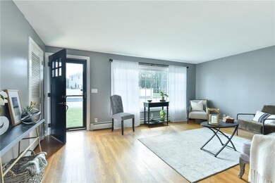 7 Quaker Ln, Greenville, RI 02828 - photo 2