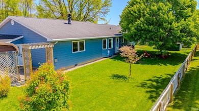 1918 Mckibben St, Wabash, IN 46992 - photo 3