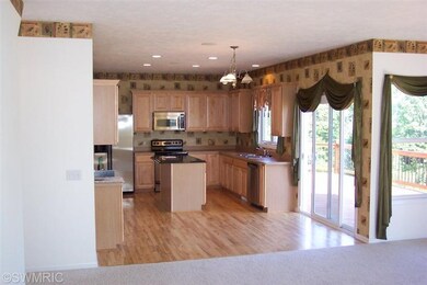 2117 Friesian Ct NE unit 8, Grand Rapids, MI 49505 - photo 3