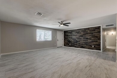 1629 W Calavar Rd-10