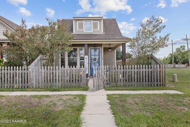 106 Miramar Blvd-1