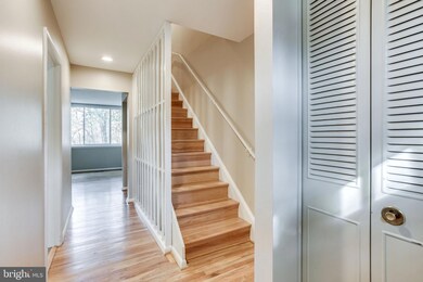 11174 Forest Edge Dr, Reston, VA 20190 - photo 3