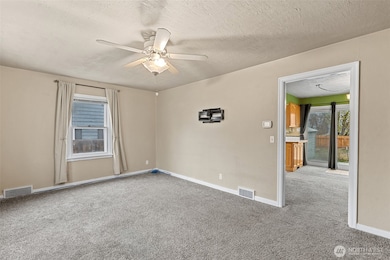 1013 Amherst Ave, Wenatchee, WA 98801 - photo 5