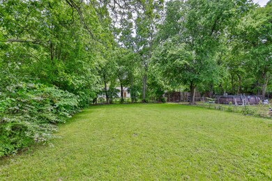 1512 Roy St, Gainesville, TX 76240 - photo 4