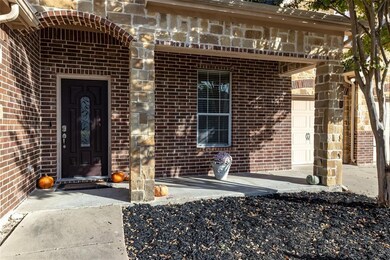 712 Sage Brush Dr, Weatherford, TX 76087 - photo 4