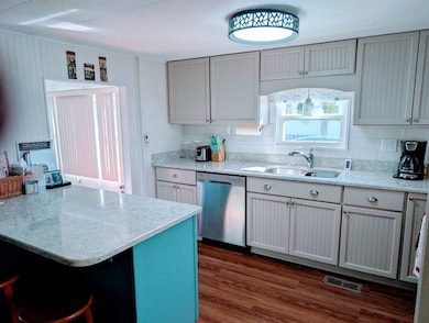 29081 US Hwy 19N Lot 145 Ceylon, Clearwater, FL 33761 - photo 5