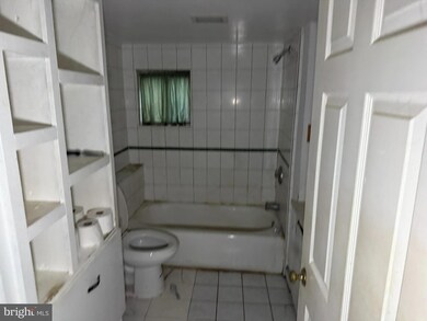 7923 Maplewood Dr, Manassas, VA 20111 - photo 5