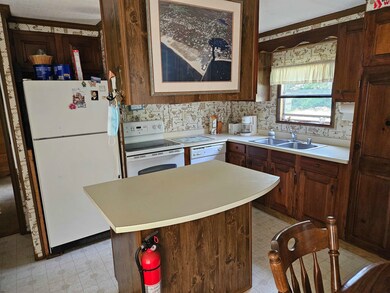 26 Maltais Farm Rd, Lincoln, NH 03251 - photo 6