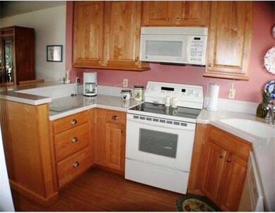 566 White Cliff Dr, Plymouth, MA 02360 - photo 7