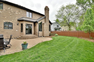 594 S Cambridge Ave, Elmhurst, IL 60126 - photo 6