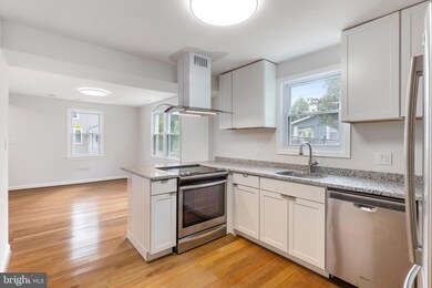 525 Opus Ave, Capitol Heights, MD 20743 - photo 3