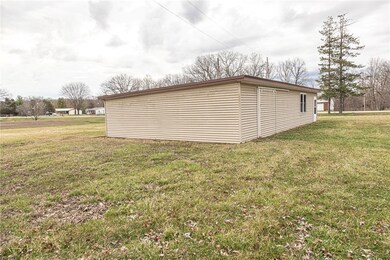 8610 E Us Highway 40, Effingham, IL 62401 - photo 5