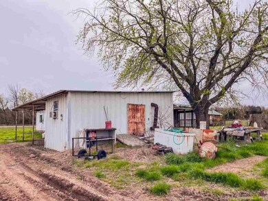 2922 N Kings Hwy, Cushing, OK 74023 - photo 5