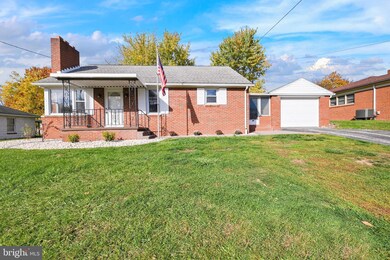 26 W Hanover St, Gettysburg, PA 17325 - photo 2