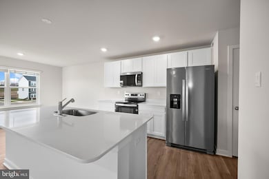 313 Eclipse St, Charles Town, WV 25414 - photo 7