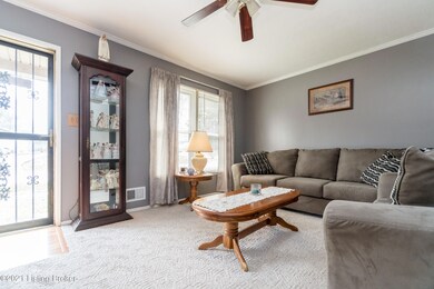 6603 Burlwood Dr, Louisville, KY 40229 - photo 3