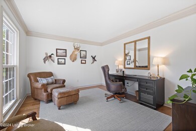 3700LocustCir_010