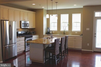 9817 Solar Course, Laurel, MD 20723 - photo 4