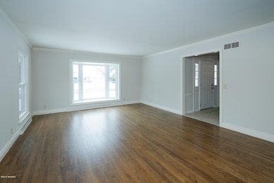 4210 Old Colony-103