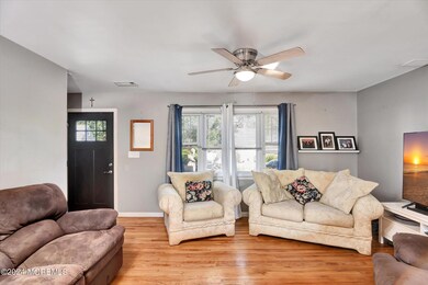 05-Living Room